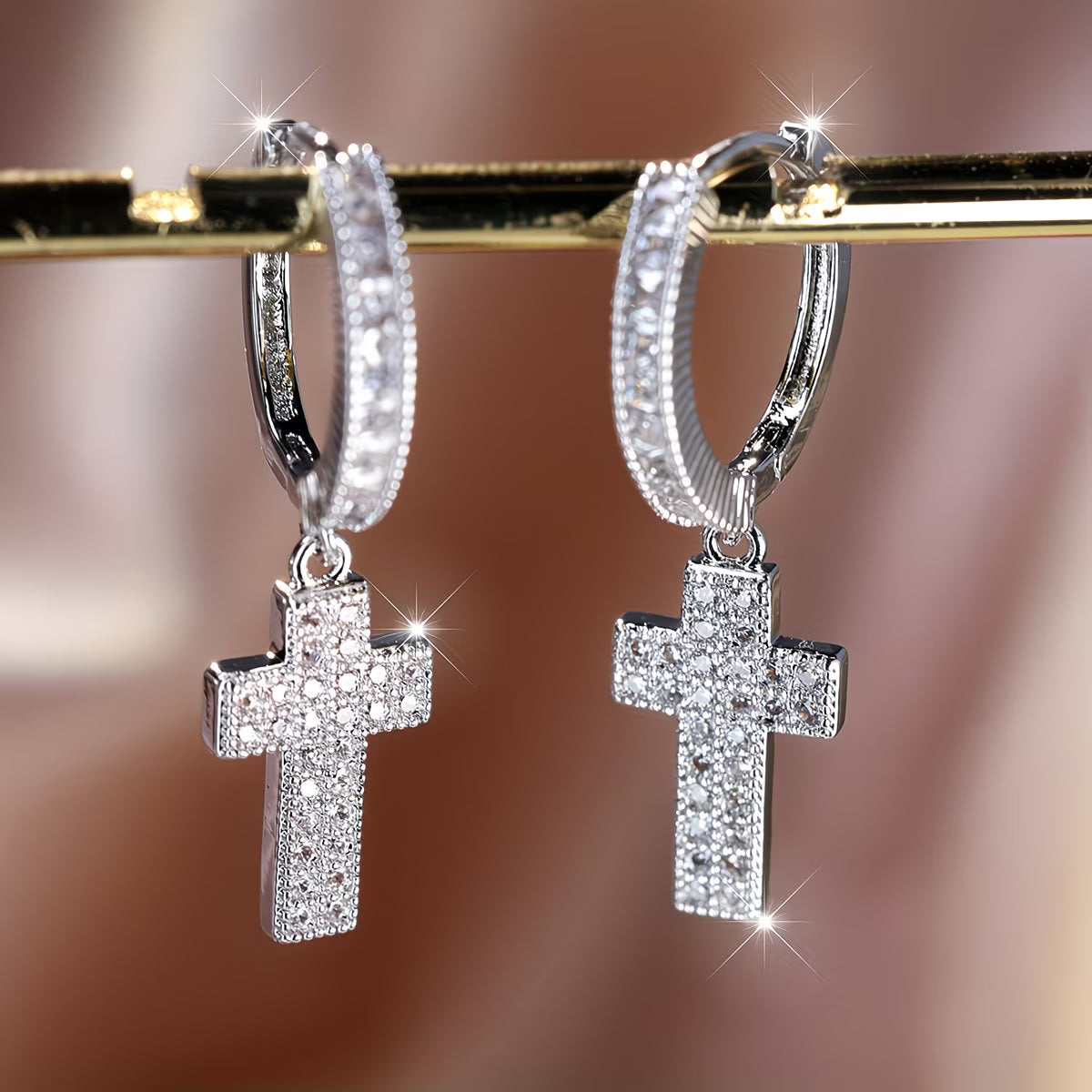 Orecchino croce con zircone argentato