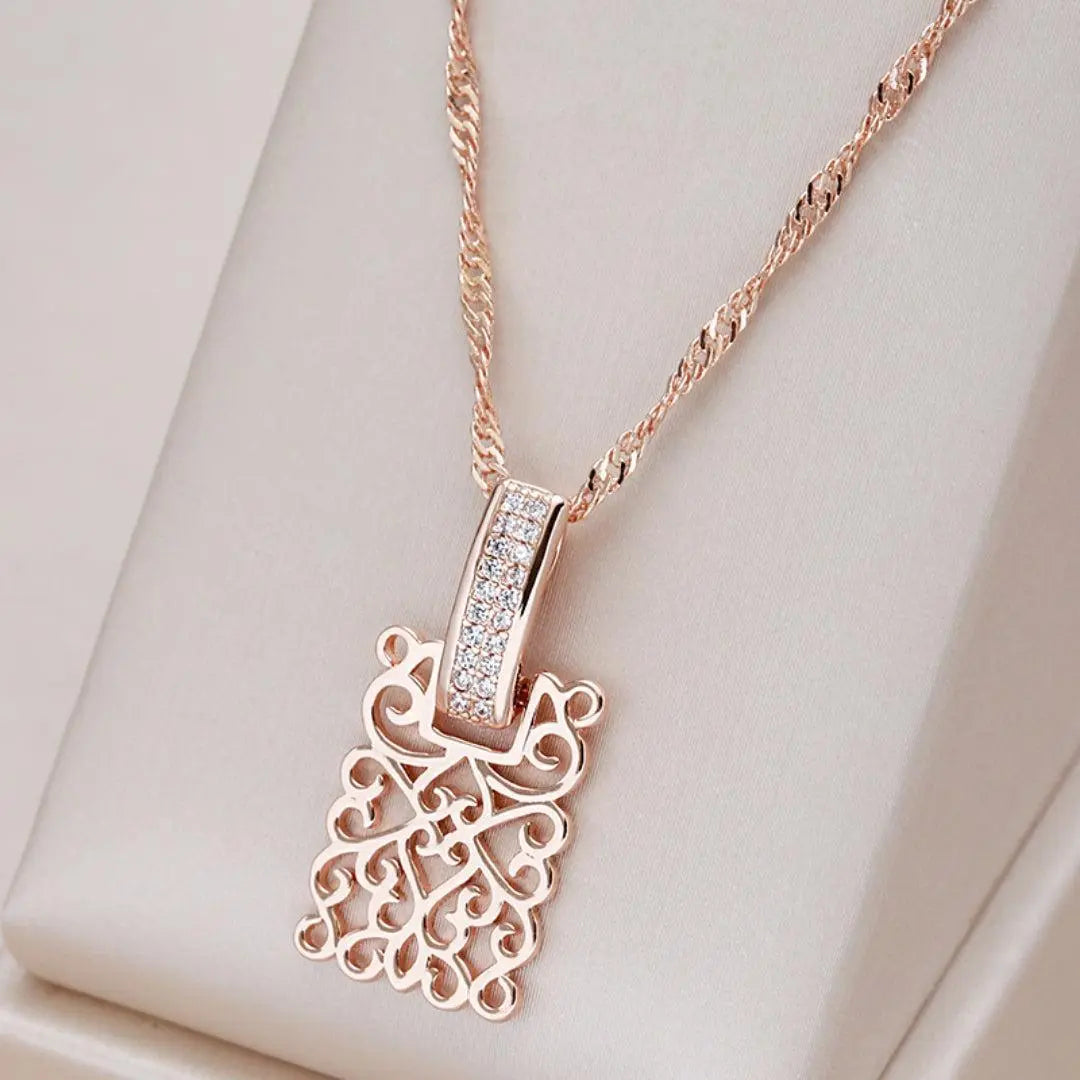 Collana Elegante Mandala in Oro