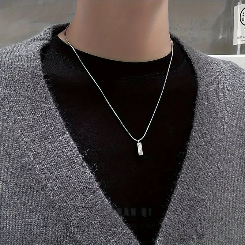 Collana da Uomo con Ciondolo Osso di Serpente in Acciaio Inossidabile