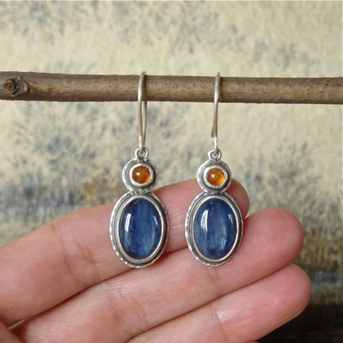 Orecchini vintage in cristallo blu