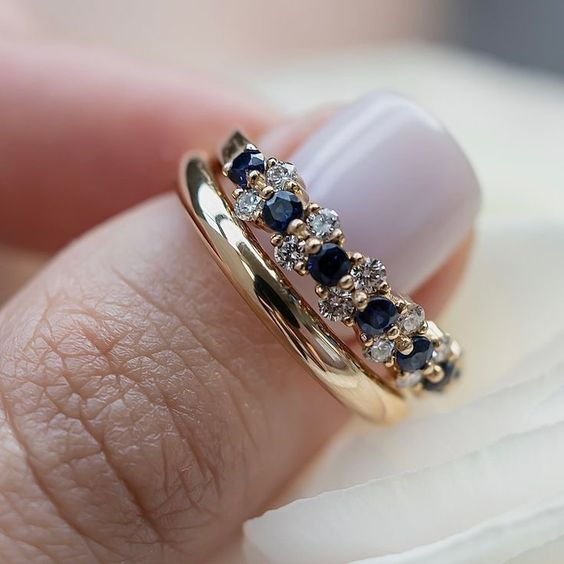 Elegante Anello con Zirconia Vintage
