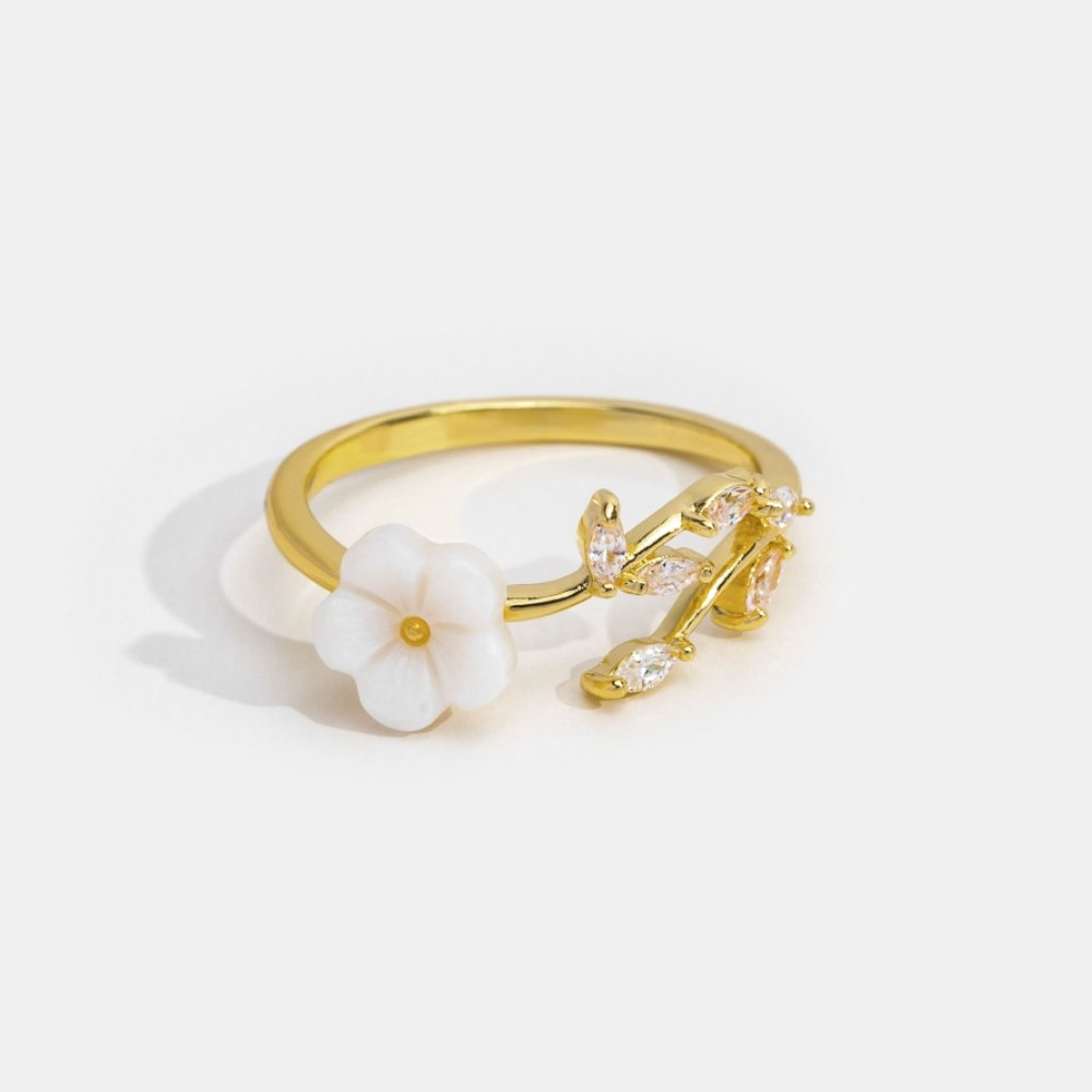Anello fiore bianco