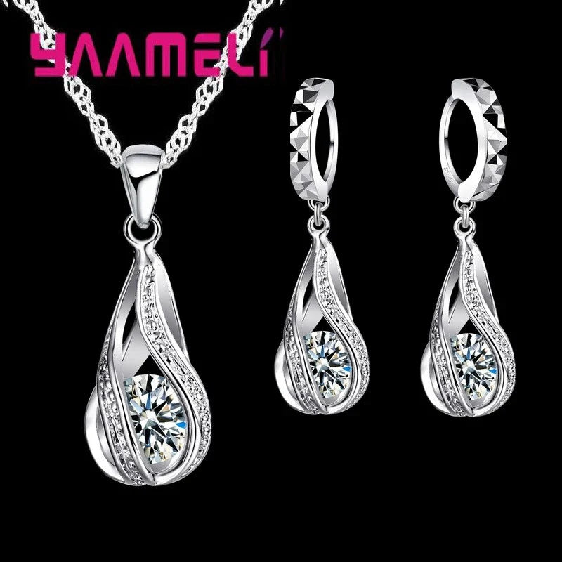 Set Collana e Orecchini Goccia di Rugiada Cristallo