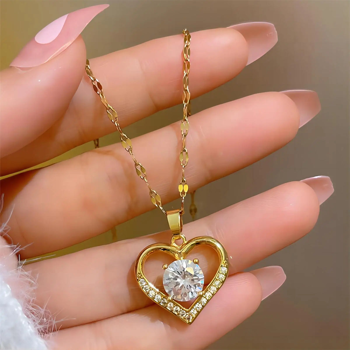 Collana Cuore Traforato con Catena Brillante