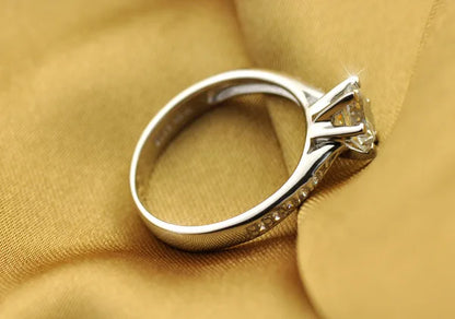 Anello Solitario Argento 925 con Zirconia Brillante