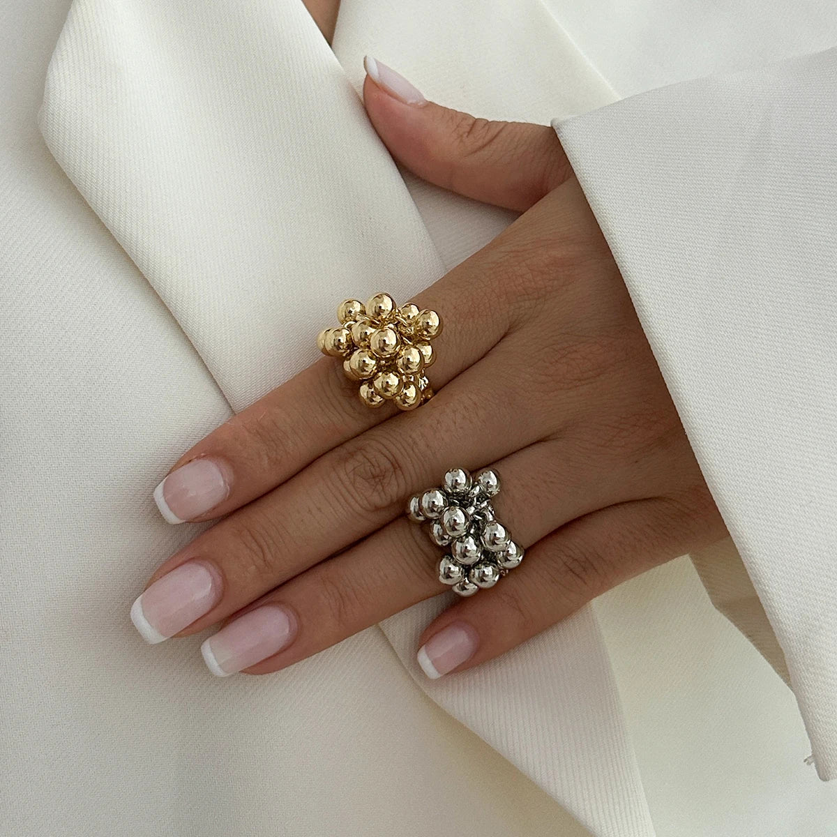 Anello Regolabile con Sfere Dorato