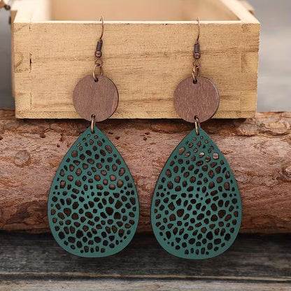 Orecchini in pelle stile vintage traforati
