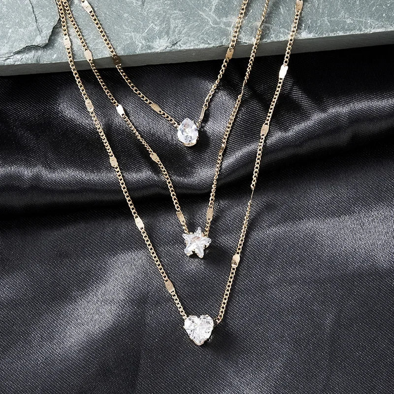 Collana Multistrato Tripla con Ciondoli di Zirconia
