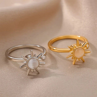Anello Sole Regolabile con Pietra Occhio di Gatto e Zirconia