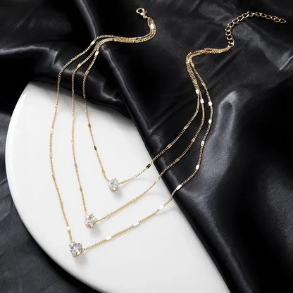 Collana Multistrato Tripla con Ciondoli di Zirconia
