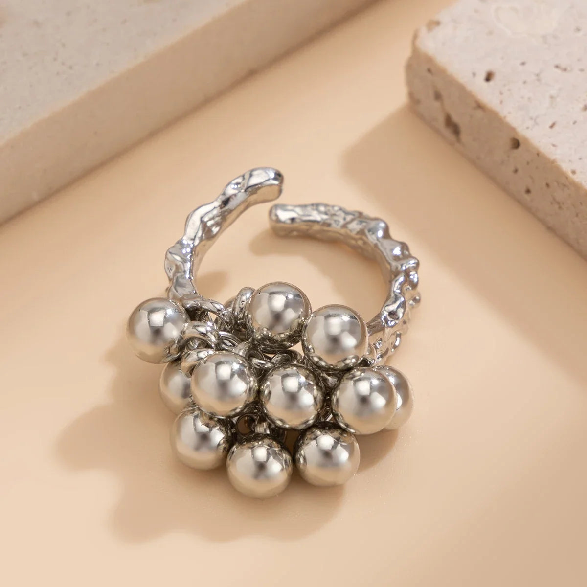 Anello Regolabile con Sfere Dorato