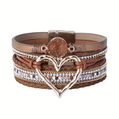 Bracciale bohémien multistrato con cuore dorato