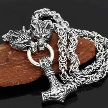 Collana da Uomo Vintage con Ciondolo Testa di Lupo Vichingo e Martello in Lega di Zinco Nordica