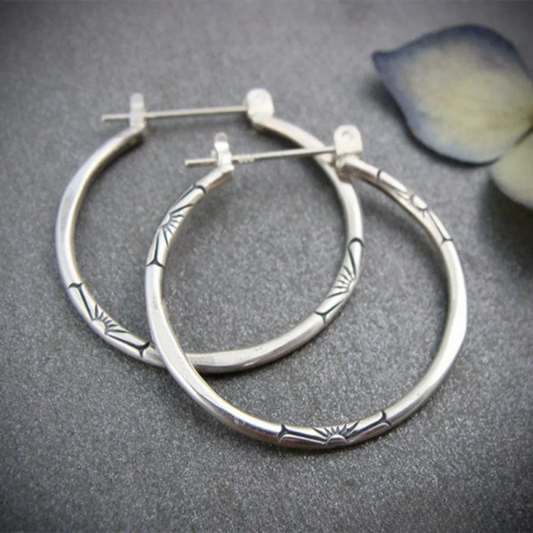Orecchini a cerchio classici in argento