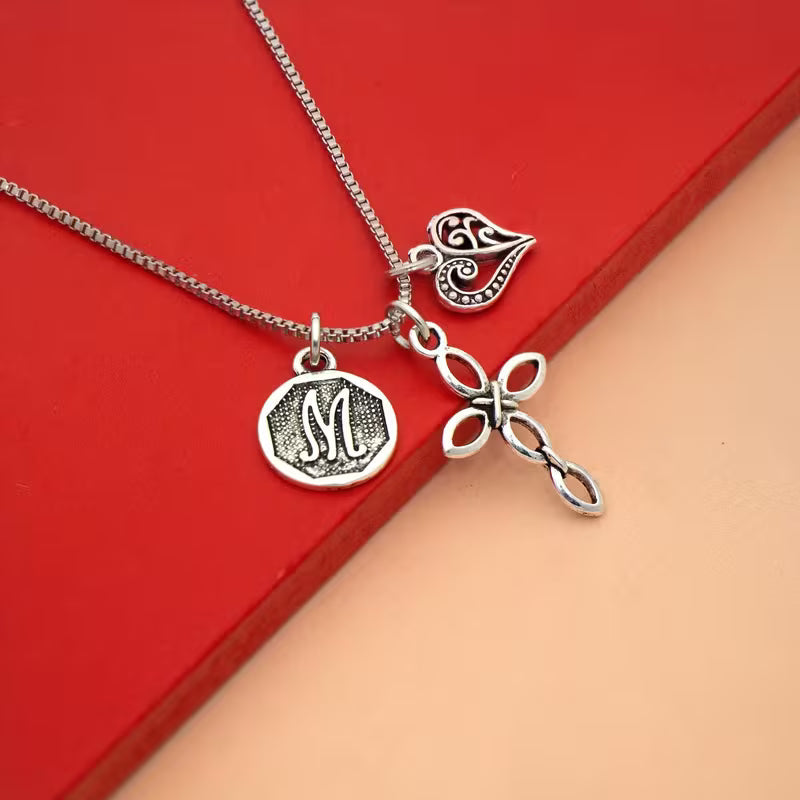 Collana cuore e croce con iniziale