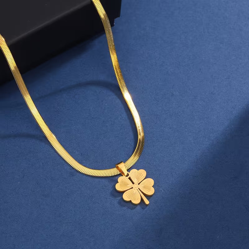 Collana Eleganza della Fortuna Eterna