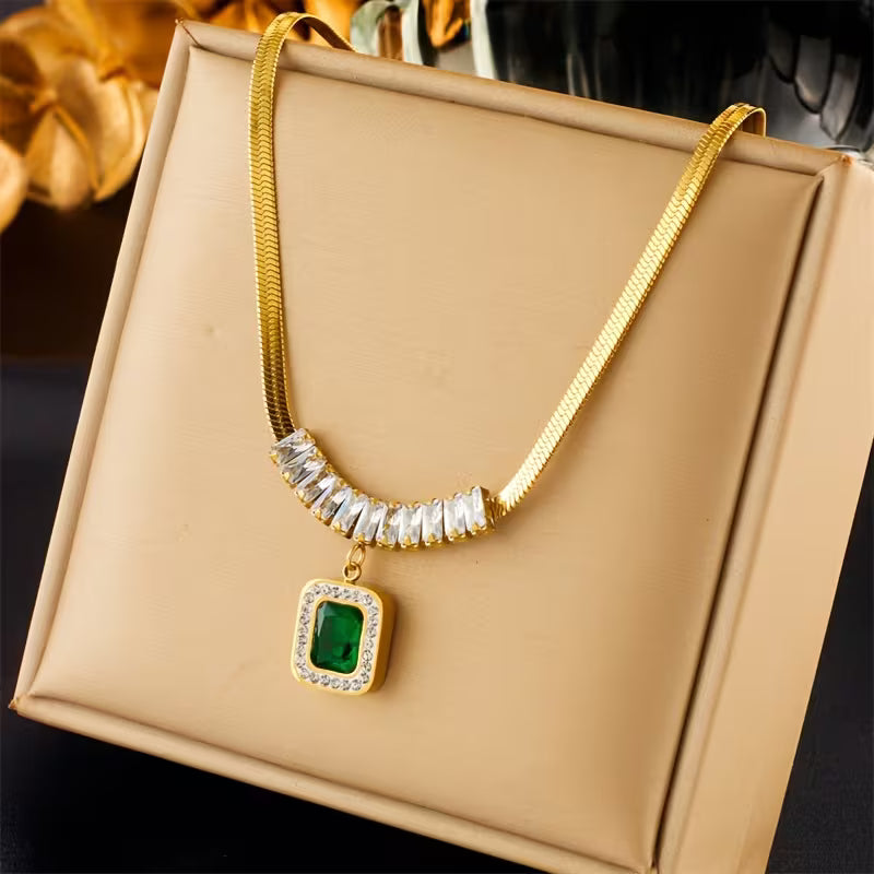 Collana Regalia Prismen con smeraldo | Oro