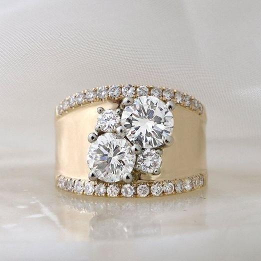 Anello vintage dorato brillante in zircone