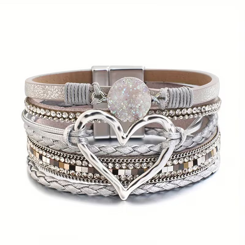 Bracciale bohémien multistrato con cuore dorato
