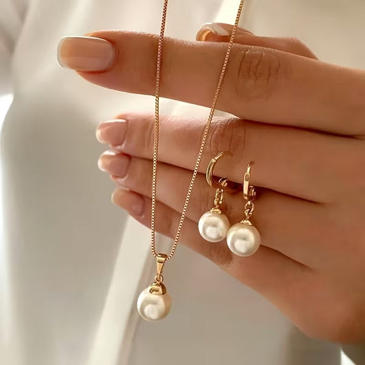 Set 3 pezzi collana e orecchini di perle