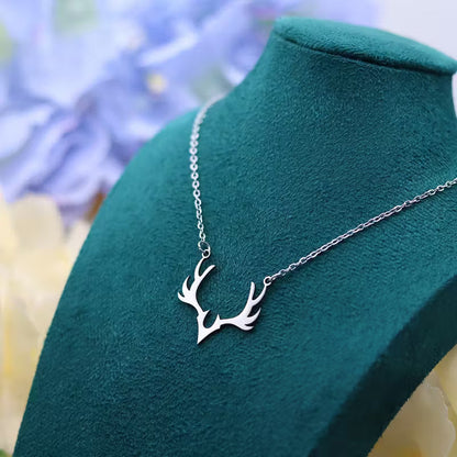 Collana Grazia di Corno della Foresta Sussurrante