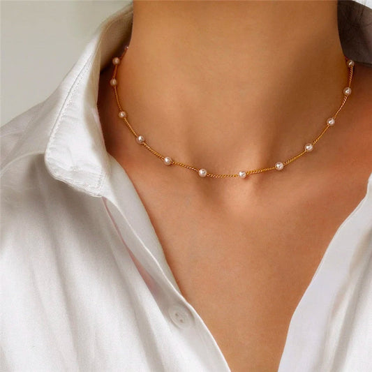 Collana con Piccole Perle in Oro