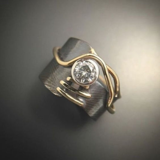 Anello Vintage Argento Scuro con Zirconia