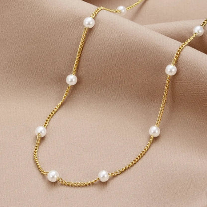 Collana in oro con perla di fiume