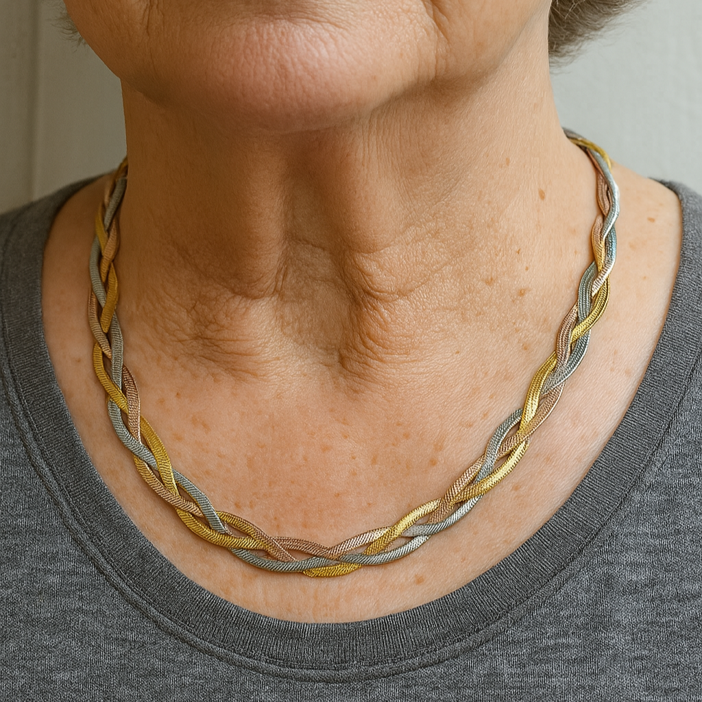 Collana elegante in oro e argento