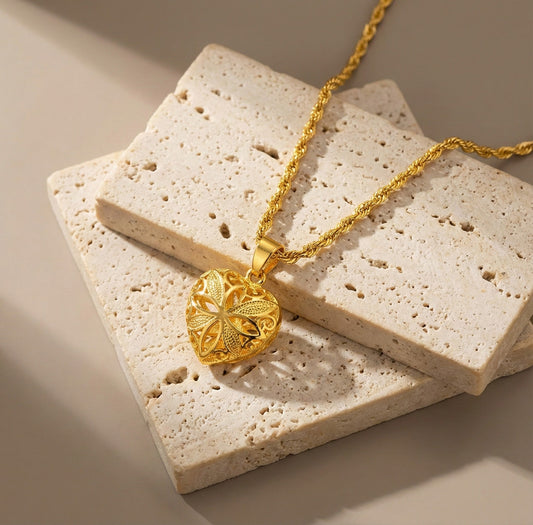 Collana con Ciondolo Cuore di Grazia Eterno