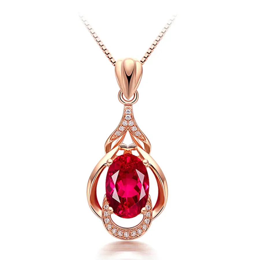 Collana Elegante con Cristallo Rosso in Oro
