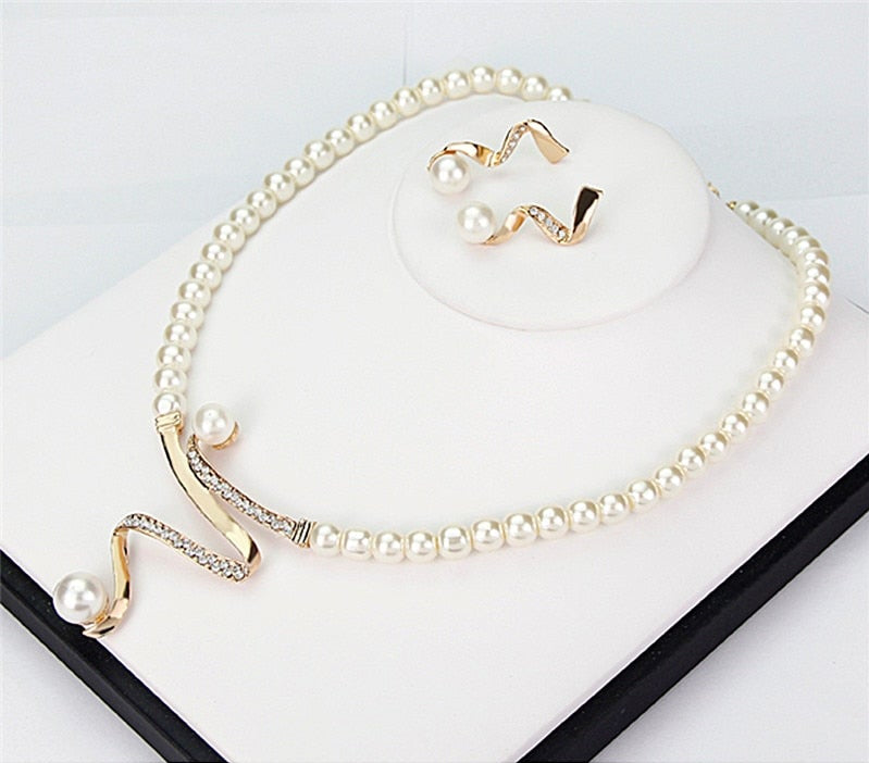 Set Collana + Orecchini con Perle Naturali