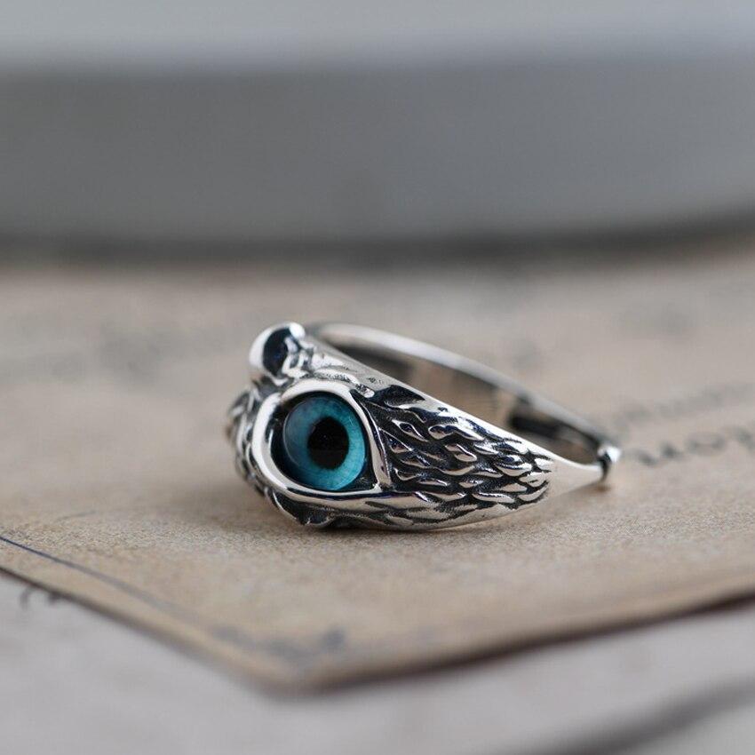 Anello regolabile civetta della fortuna in argento e opale