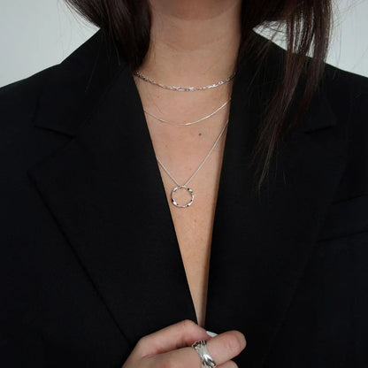 Collana cerchio aperto a tre file | Oro bianco