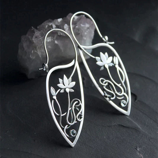 Orecchini con fiore di loto in argento sterling