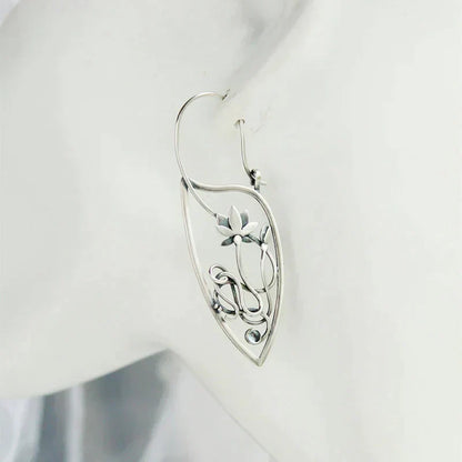 Orecchini con fiore di loto in argento sterling