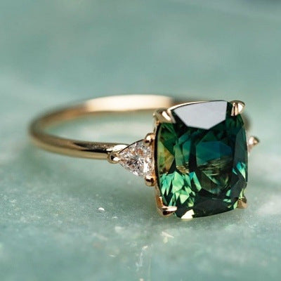 Anello pietra verde ispirazione vintage | Oro