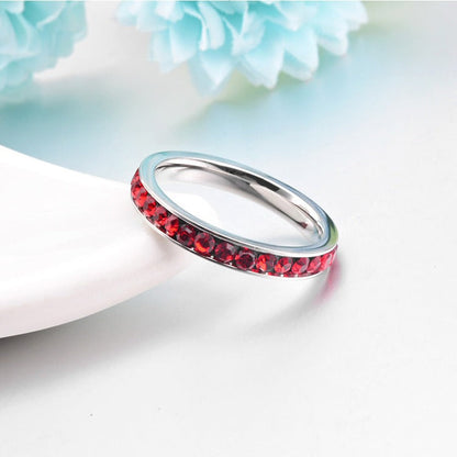 Anello banda eternità rubino | Oro bianco