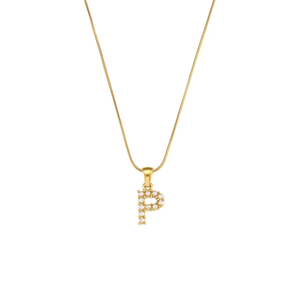 Collana di iniziali con preziose perle naturali placcate in oro 18 carati