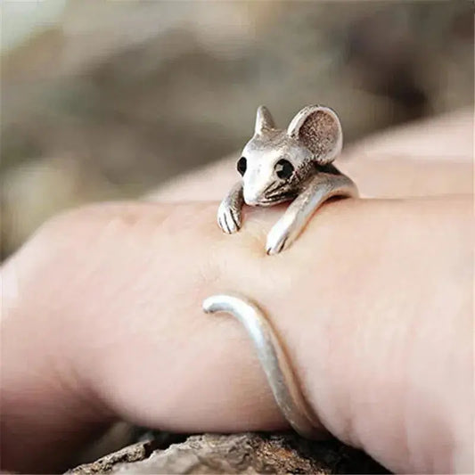 Anello topo in argento vintage