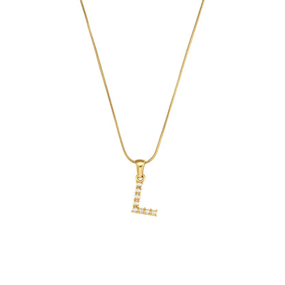Collana di iniziali con preziose perle naturali placcate in oro 18 carati
