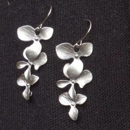 Set Collana e Orecchini Petali d'Argento