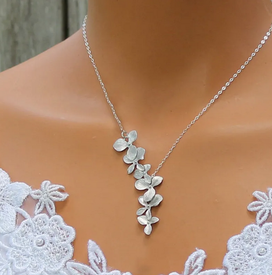 Set Collana e Orecchini Petali d'Argento