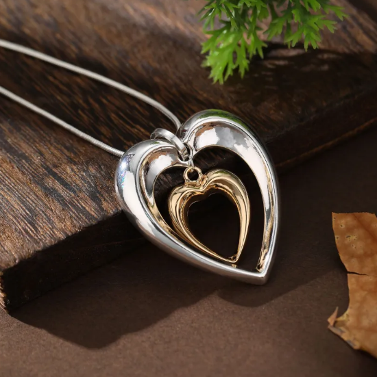 Collana con Ciondolo Amore Traforato Due Tonni
