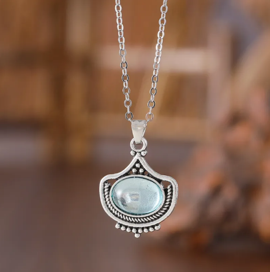 Set Collana e Orecchini con Pietra Ovale Blu Vintage