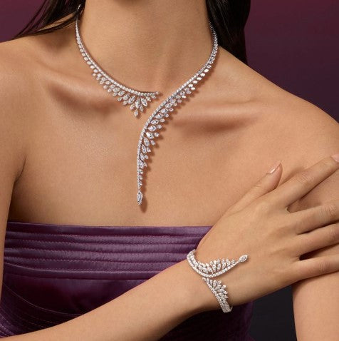 Set Gioielli con Zaffiro Bianco Taglio Marquise con Alone – Collana & Bracciale