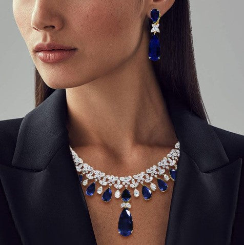 Set Gioielli con Zaffiro Blu Taglio Pera – Collana & Orecchini