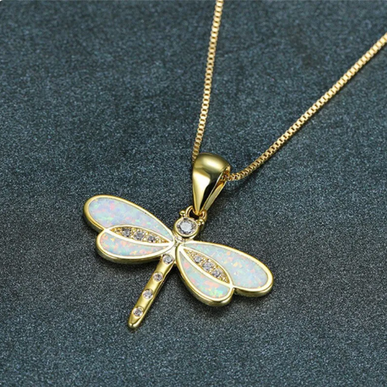 Collana con Ciondolo Libellula in Opale Simulato