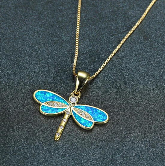 Collana con Ciondolo Libellula in Opale Simulato