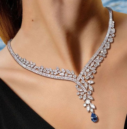 Collana con Zaffiro Blu Taglio Pera